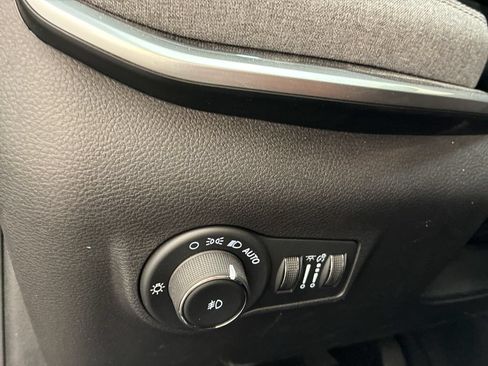 Used 2024 Jeep Compass Latitude AWD/4WD image 26