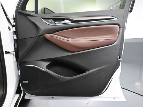 Used 2020 Buick Enclave Avenir w/ Avenir Technology Package image 59