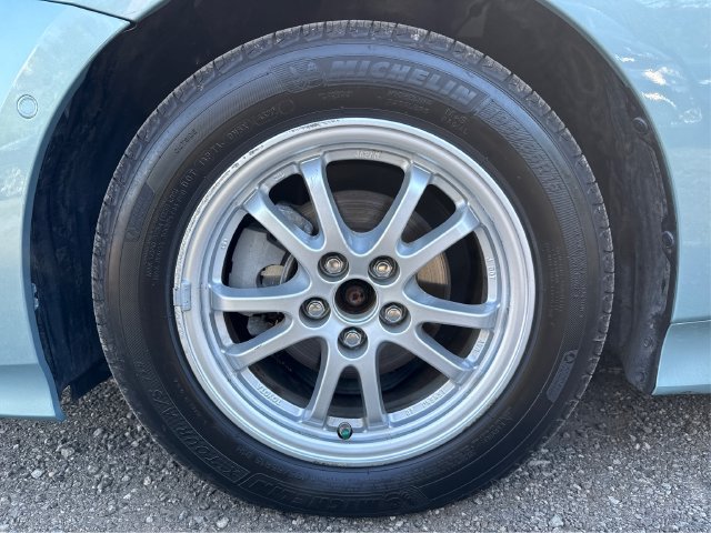 Used 2020 Toyota Prius LE FWD image 24