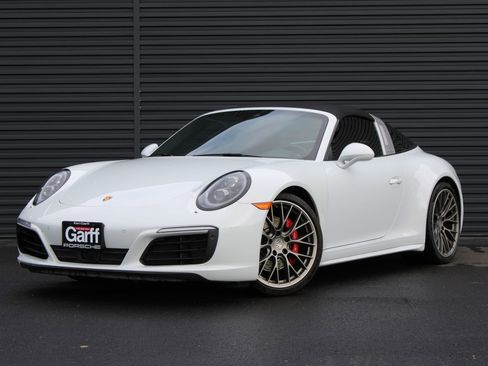 Used 2017 Porsche 911 Targa 4S image 1