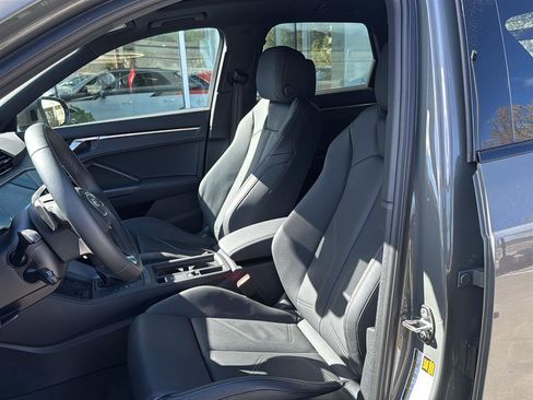 Used 2025 Audi Q3 2.0T Premium w/ Convenience Package image 12