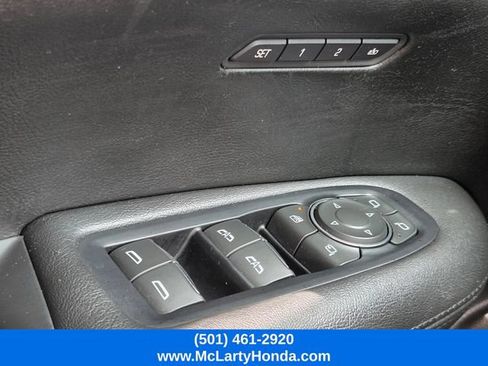 Used 2017 Cadillac XT5 Luxury w/ Driver Awareness Package FWD image 34