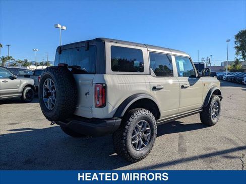 New 2025 Ford Bronco Badlands image 5