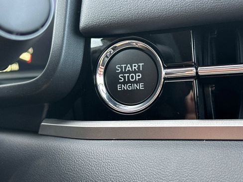 New 2026 Mitsubishi Outlander SEL image 22