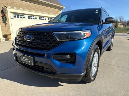 Used 2020 Ford Explorer XLT w/ Class III Trailer Tow Package image 23