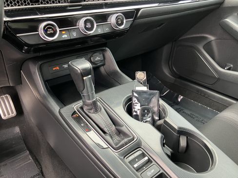 Used 2023 Honda Civic Sport image 28