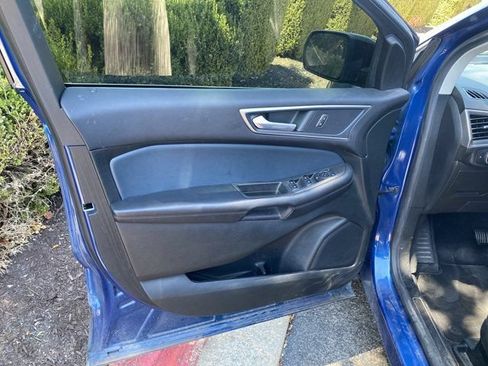 Used 2022 Ford Edge SEL w/ Sport Appearance Package AWD/4WD image 15