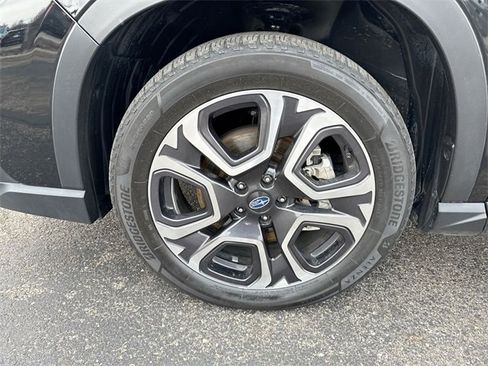 Used 2023 Subaru Ascent Touring image 10