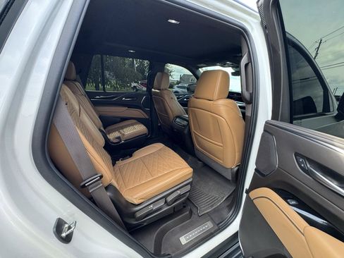 Used 2023 Cadillac Escalade Sport w/ LPO, ONYX Package AWD/4WD image 14