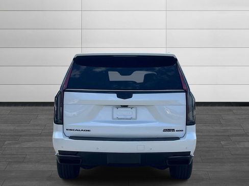 Certified 2023 Cadillac Escalade Premium Luxury AWD/4WD image 4