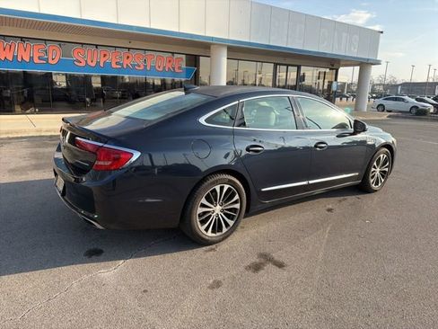 Used 2017 Buick LaCrosse Preferred image 3