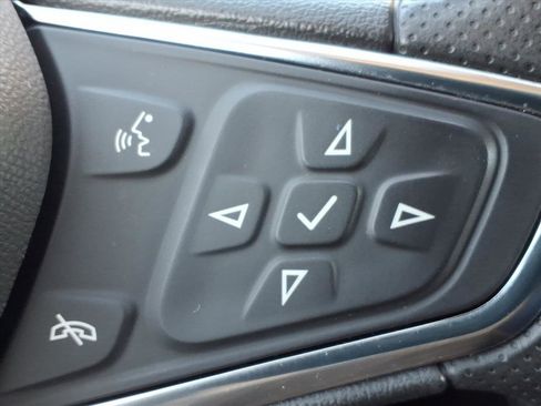 Used 2022 Chevrolet Equinox LS w/ LS Convenience Package image 29