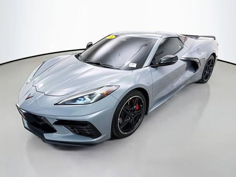 Used 2024 Chevrolet Corvette Stingray Premium Conv w/ Z51 Performance Package RWD image 3