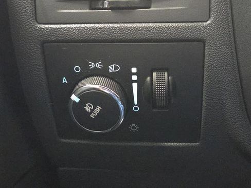 Used 2012 Dodge Challenger R/T image 20