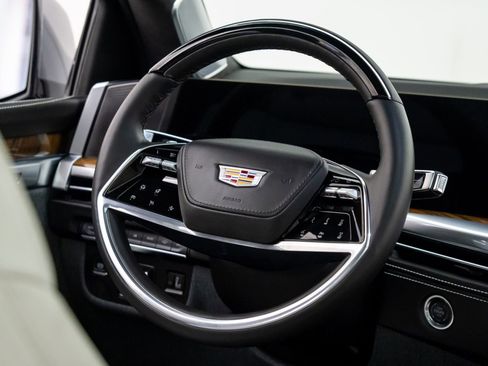 New 2026 Cadillac Escalade Platinum Sport w/ LPO, ONYX Package image 10