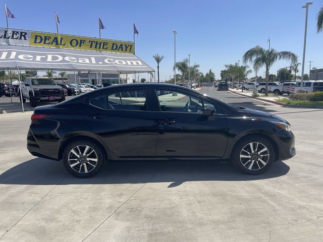 Used 2025 Nissan Versa SV FWD image 9