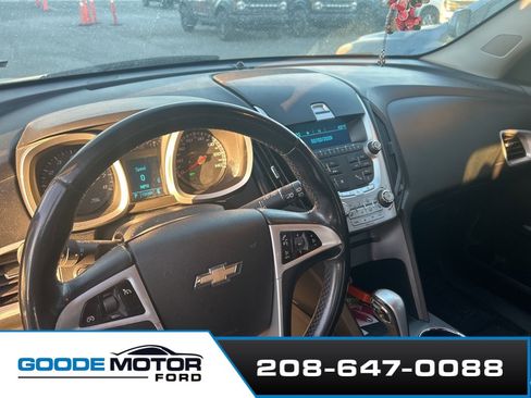 Used 2011 Chevrolet Equinox LT w/ Chrome Appearance Package image 5