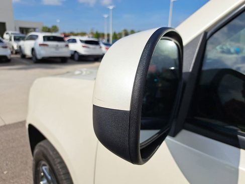 Used 2014 GMC Yukon Denali image 8