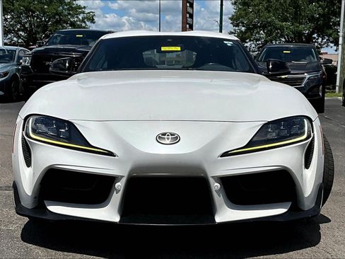 Used 2021 Toyota Supra w/ Safety & Technology Package RWD image 2