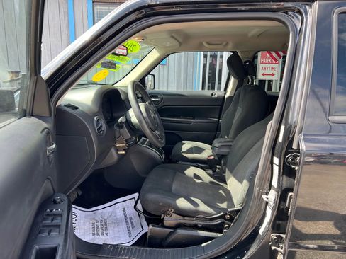 Used 2015 Jeep Patriot Sport w/ Power Value Group image 10