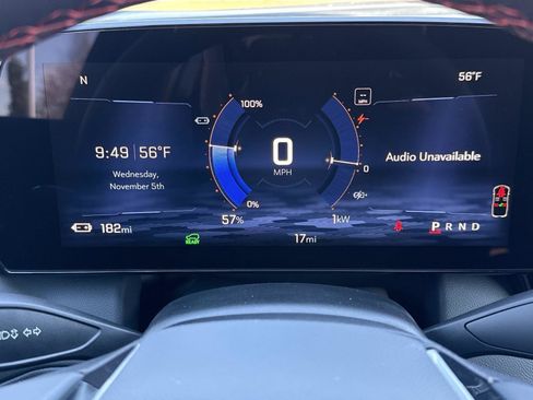 New 2025 Chevrolet Equinox EV RS image 7