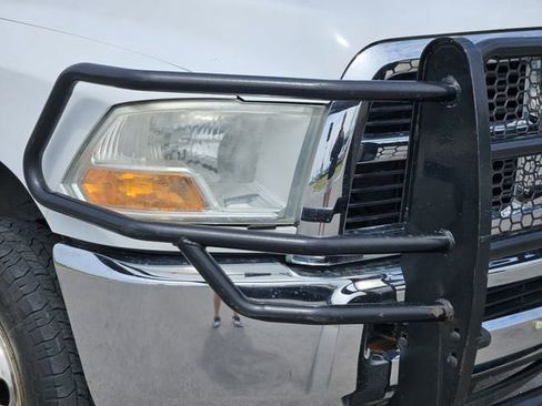 Used 2011 RAM 3500 ST w/ ST Decor Group AWD/4WD image 8