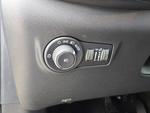 New 2026 Jeep Compass Limited image 25