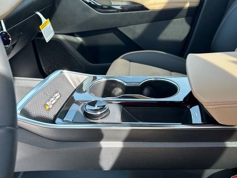 New 2026 Chevrolet Equinox ACTIV w/ Convenience Package III image 32