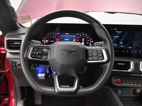 Used 2025 Ford Mustang GT Premium RWD image 34