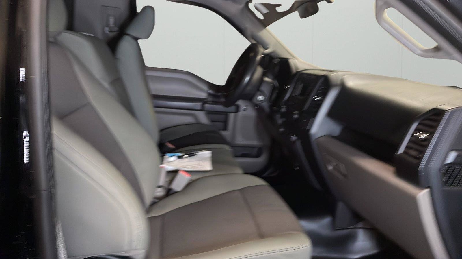 Used 2017 Ford F150 XL w/ Equipment Group 101A Mid RWD image 14