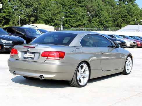 Used 2009 BMW 335i Convertible image 13