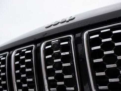 New 2025 Jeep Grand Cherokee L Summit image 6