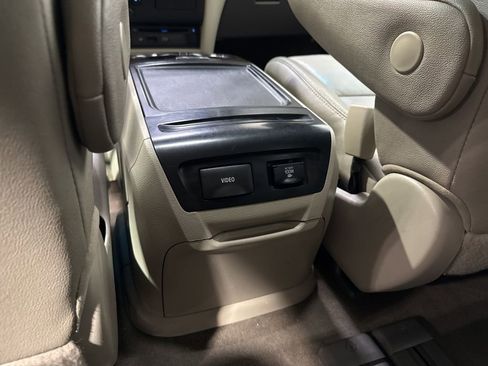 Used 2017 Toyota Sienna XLE Premium FWD image 36
