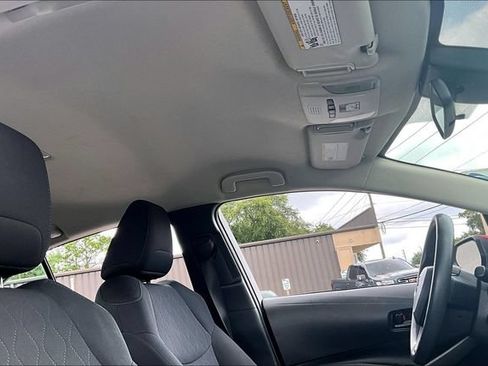 Used 2022 Toyota Corolla LE FWD image 27