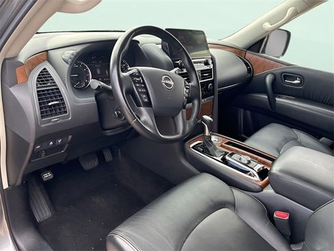 Used 2023 Nissan Armada SL w/ Captain's Chairs Package image 19