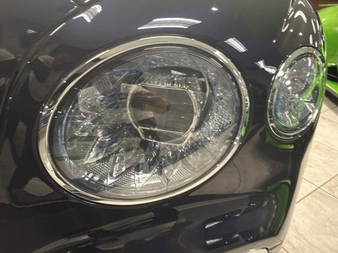 Used 2020 Bentley Flying Spur W12 image 29