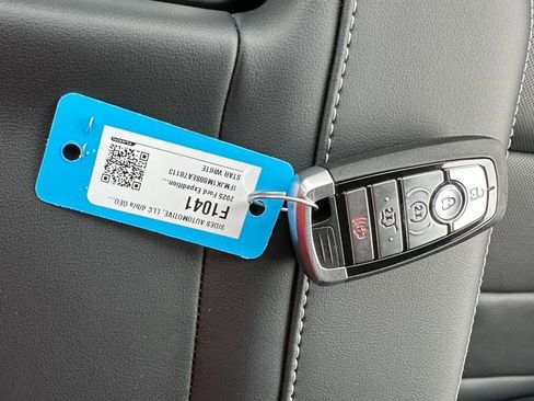 New 2025 Ford Expedition Max Platinum w/ Driver's Package image 24