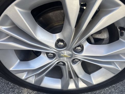 Used 2015 Chevrolet Impala LT image 9