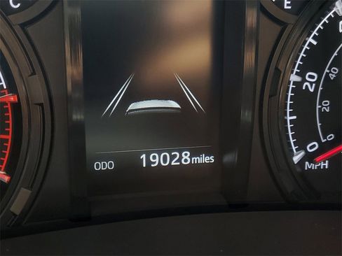 Used 2024 Toyota 4Runner SR5 image 23