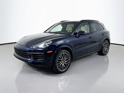 Certified 2023 Porsche Cayenne AWD/4WD image 1
