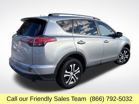 Used 2017 Toyota RAV4 LE image 6