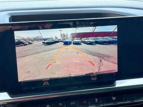 Used 2023 GMC Sierra 1500 SLT w/ SLT Convenience Package image 13