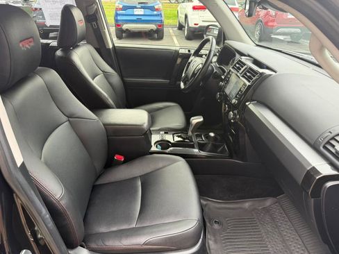 Used 2023 Toyota 4Runner TRD Off-Road Premium w/ Off Road Premium Plus Package image 30