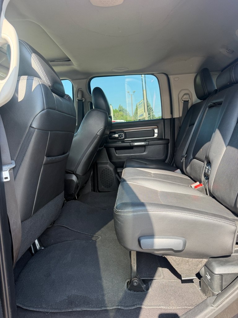 Used 2015 RAM 2500 Laramie w/ Black Appearance Group AWD/4WD image 21