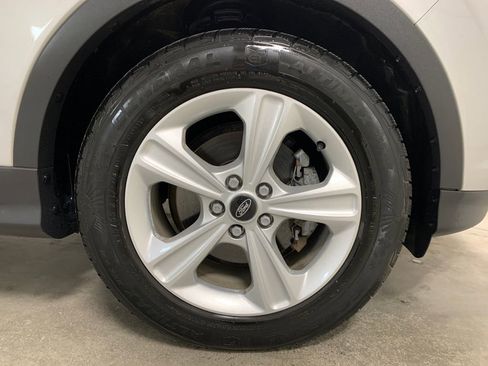 Used 2015 Ford Escape SE w/ Equipment Group 201A FWD image 13