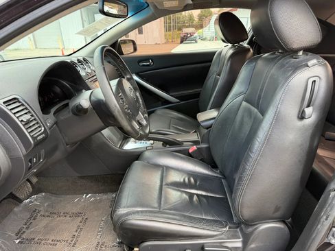 Used 2013 Nissan Altima 2.5 S w/ Premium Pkg FWD image 2