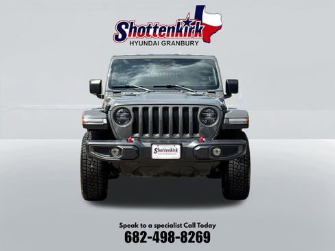 Used 2022 Jeep Wrangler Unlimited Rubicon w/ LED Lighting Group AWD/4WD image 2
