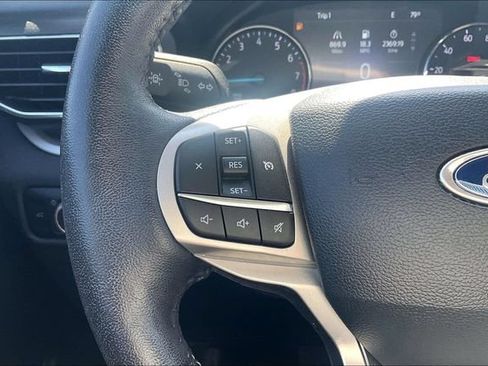 Certified 2023 Ford Explorer XLT w/ Equipment Group 202A RWD image 18