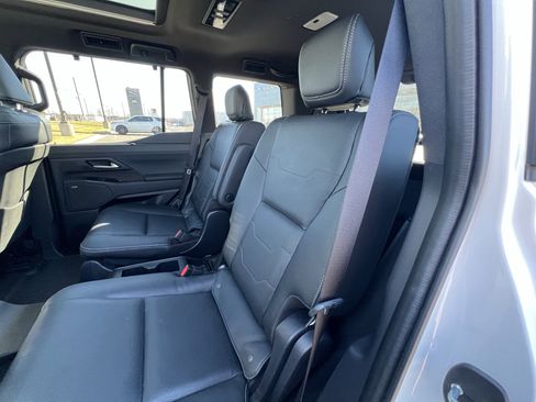 Used 2024 Lexus GX 550 w/ Accessory Package (2T) image 28