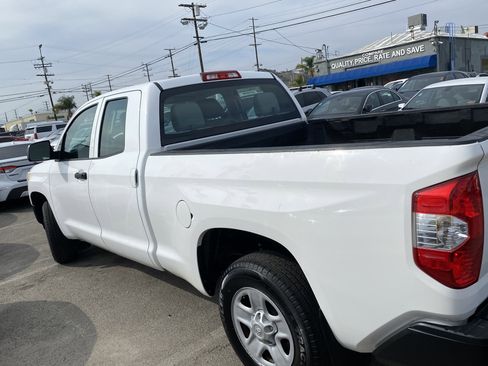 Used 2017 Toyota Tundra SR image 11
